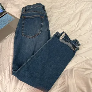 Abercrombie ankle straight ultra high rise jean thumbnail 2