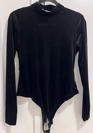 Like new black h&m velour Bodysuit thumbnail 1