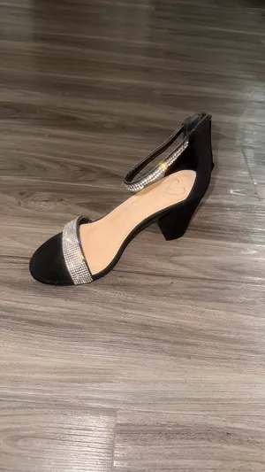 Windsor Heels thumbnail 2