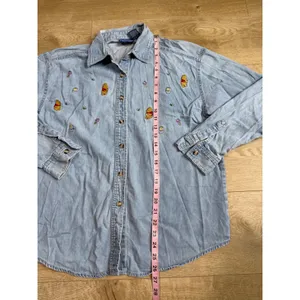 Winnie the Pooh Disney Store Vintage Embroidered Denim Shirt Sz M Hunny Pot thumbnail 5