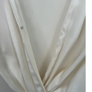 Theory Revolve Ivory Soft Satin LS Twist Blouse V-Neck‎ Long Sleeve Top Size 6 thumbnail 5