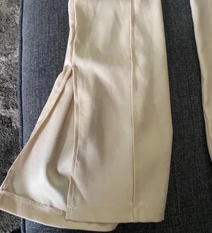 Pretty Little Thing cream lightweight slit - flared - wide leg pants thumbnail 2