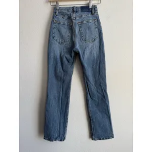 Abercrombie & Fitch Women's 24/00 Distressed The‎ Ankle Straight High Rise Jeans thumbnail 8