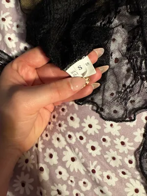 Lace black going out Amazon top thumbnail 2