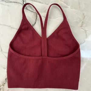 SET ACTIVE Sculptflex Ribbed V Bra in Hug thumbnail 3