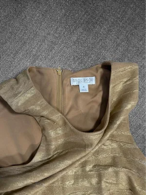 Bisou Bisou Gold Shimmer Bodycon Cocktail Dress Size 4 thumbnail 5