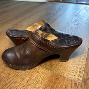 Frye Audra Heel Leather Clogs Mule Slide On 3.5" High-Heel Stud Brown Womens 8 M thumbnail 8