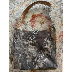 Mossy Oak Camo‎ Rhinestone Studded Shoulder Bag Western Camouflage Purse Bling thumbnail 2