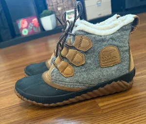 Sorel Out ‘N About Plus Duck Boots Outdoor Sherpa Lined 7 thumbnail 1