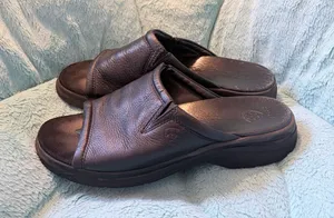 Ariat Women’s Leather Slippers thumbnail 1