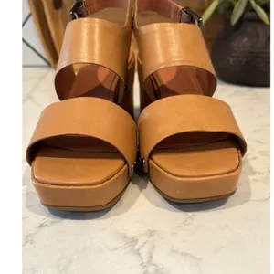 Vince Camuto studded tan nude wood clog leather retro hippie western size 7 5 thumbnail 4