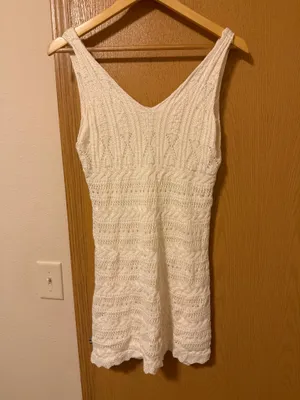 Beach dress thumbnail 2