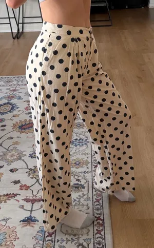 FashioNova Polka Dot Wide-Leg Pants - Cream/Navy thumbnail 2