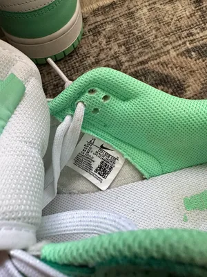 Nike Dunk Low Green Glow Size 8.5 thumbnail 7