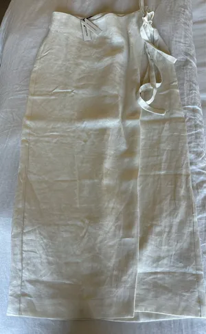 Banana Republic Cream Linen Wrap Skirt thumbnail 1
