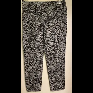 White House black market Cropped pants thumbnail 3