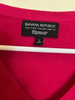 Banana Republic Pink V-Neck Sweater Women’s Small Knit Pullover Casual Top thumbnail 2