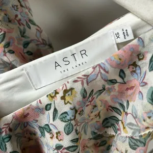 ASTR The Label Tempest Ruffle Floral Maxi Dress XSmall Cottagecore Wedding Guest thumbnail 5