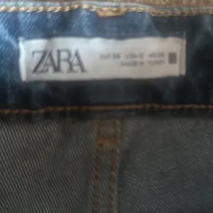 Zara button fly high rise straight leg size 6 thumbnail 7