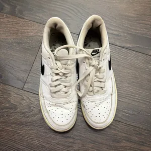 Nike Women’s 8 Court Vision Low Top Sneakers thumbnail 2