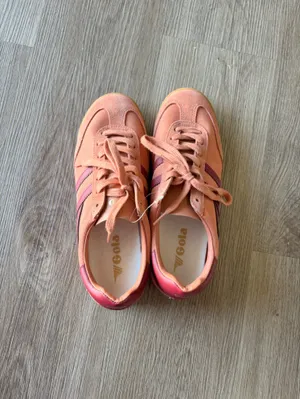 NEW Gola Harrier Trainer in Peach and Burgundy thumbnail 11