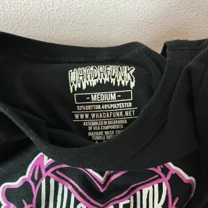 Whadafunk Black Crop Top Graphic Heart Print Tank Top Medium‎ thumbnail 3