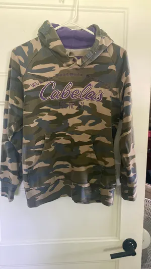 Cabelas Sweatshirt thumbnail 1