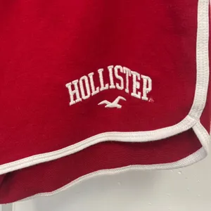 Hollister Womens High Rise Dolphin Shorts Red White Athletic Logo XS Sporty thumbnail 5