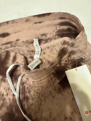 Lululemon Inner Glow High-Rise Shorts 3" thumbnail 3