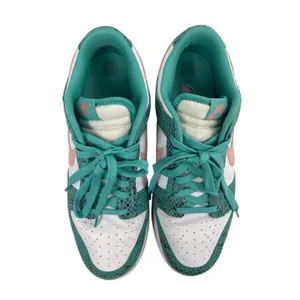 Nike Dunk Low Snakeskin Green Coral Lace Up Low Top Athletic Sneakers Shoes 9 thumbnail 2