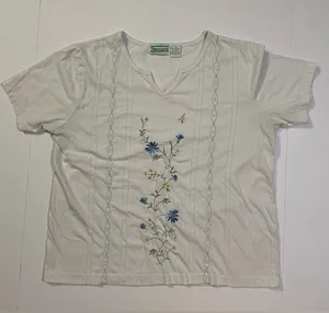 *Vintage* Shenanigans White Cotton Blend Tee with Embroidered Flowers size L thumbnail 1