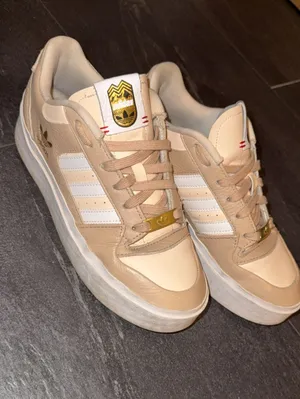 Adidas Shoes thumbnail 1