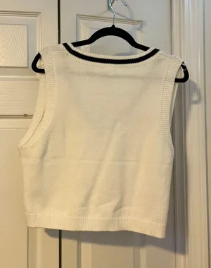 Sweater thumbnail 2