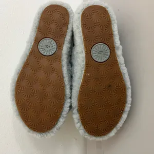 UGG Fluff Yeah Slide 37 / US 6 Fog Blue Sheepskin Cozy Fluffy Lounge thumbnail 5