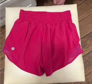 Lululemon Shorts Hotty Hot 2.5" thumbnail 2