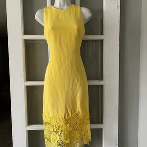 Theia Yellow Midi Dress‎ with Lace Detail thumbnail 5