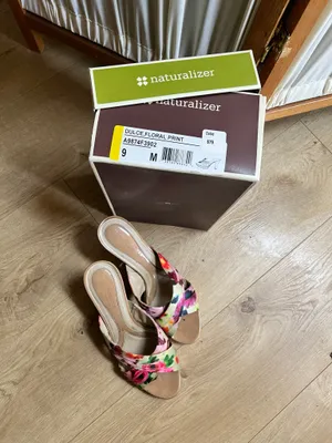 Naturalizer Summer Heels Open Toe Floral Multi Color, Size 9  thumbnail 2