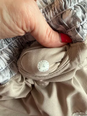 Lululemon Hotty Hot Short II thumbnail 5