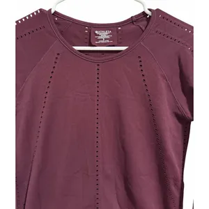 Athleta Foothill Seamless Long Sleeve Fitted Laser Cut Top Women's Size Small thumbnail 3