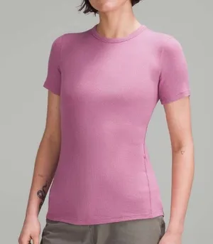 Lululemon Hold Tight Short Sleeve Tee Women's 4-6 Pink thumbnail 1