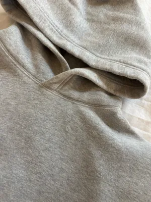 Aritzia Hoodie TNA thumbnail 3