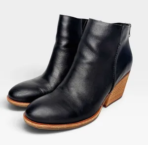 Kork-Ease Chandra Size 6.5M Black Leather Stacked Heel Booties thumbnail 1
