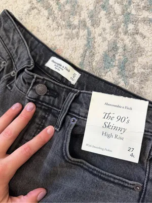 Abercrombie 90’s Skinny High Rise Jeans 27L Washed Black NWT thumbnail 4
