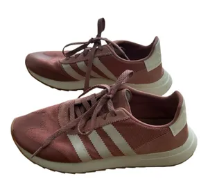 Adidas Originals FLB W Flashback Runners Raw Pink/White BY9301 Sz 8 1/2 Sneakers thumbnail 1