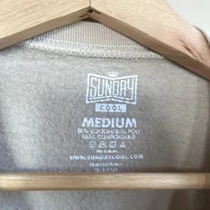 Sunday Cool CRU sandy beige crewneck sweater women's size medium casual fleece‎ thumbnail 3