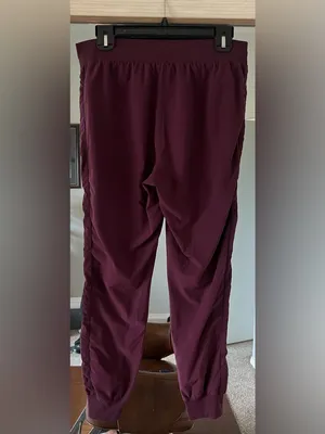 GapFit Tech High Rise Zip-Hem Joggers Maroon size Small pockets drawstring thumbnail 3