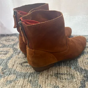 Dolce vita DV booties Suede‎ Leather Zipper Zip Up Size 7.5 GUC thumbnail 3