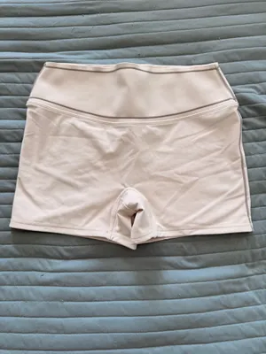 Fabletics thumbnail 2