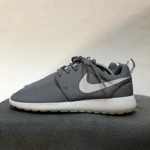 Nike Roshe One Sneakers thumbnail 3