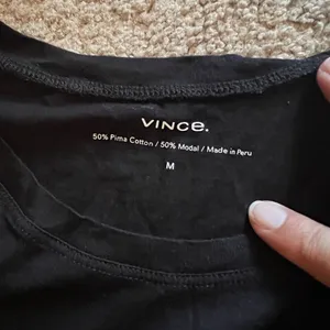 Vince medium black tee‎ thumbnail 7
